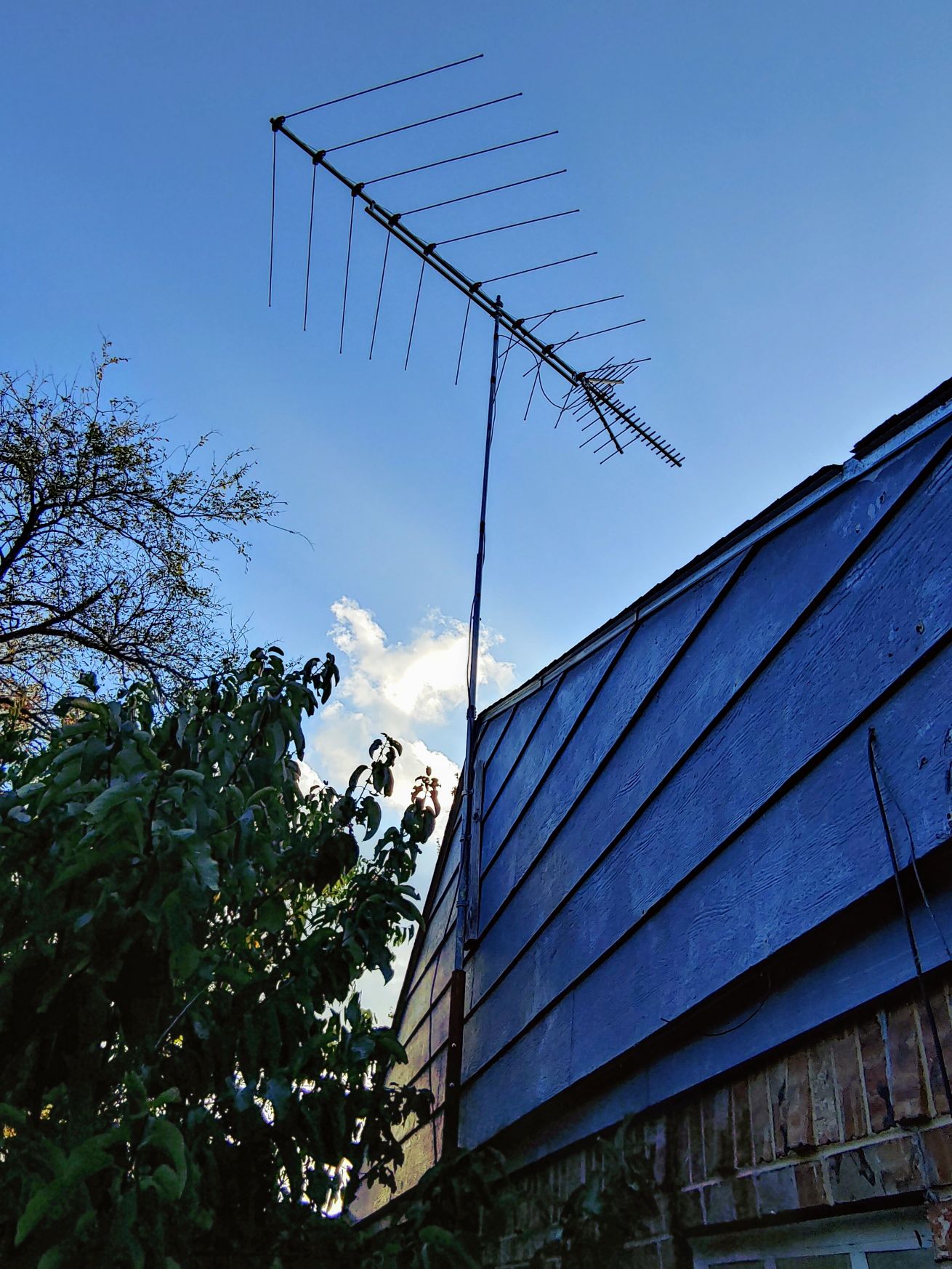 RoofAntenna